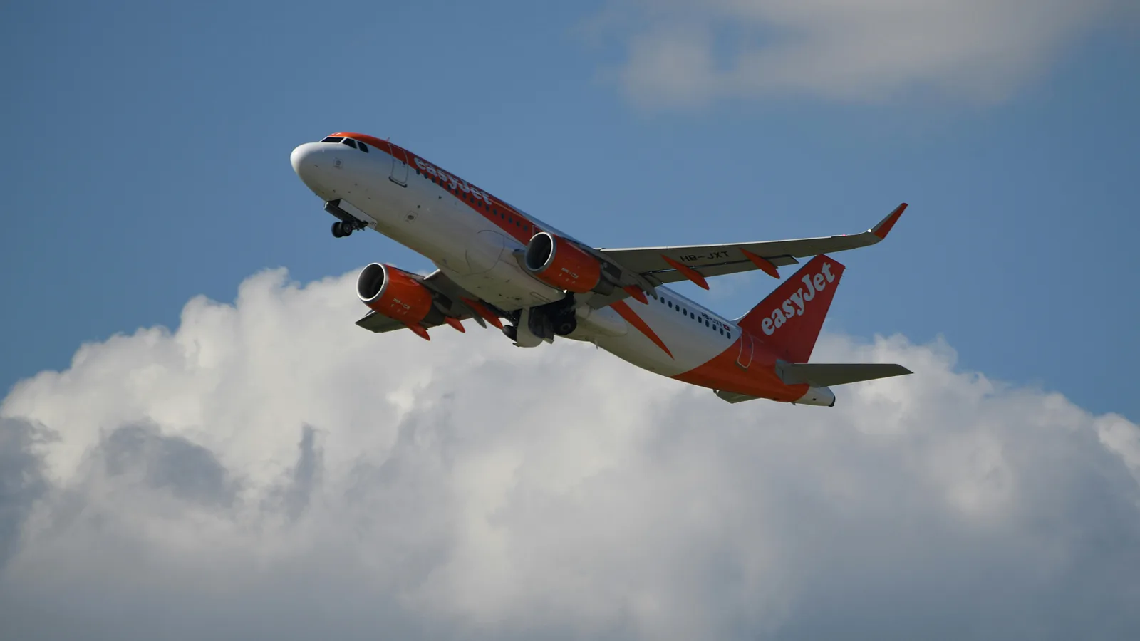 Cardiff Airport (CWL)