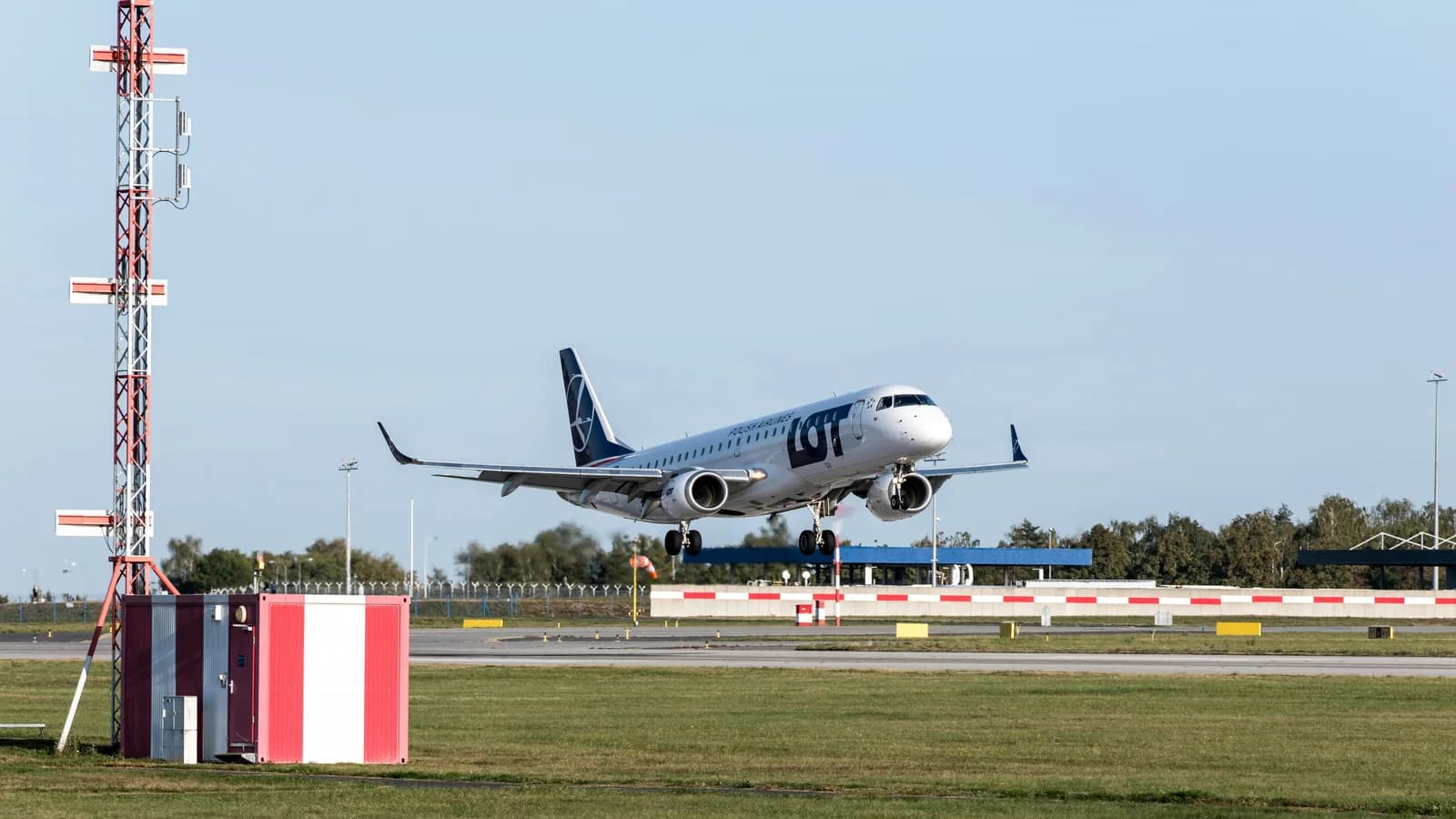 Inverness Airport (INV)