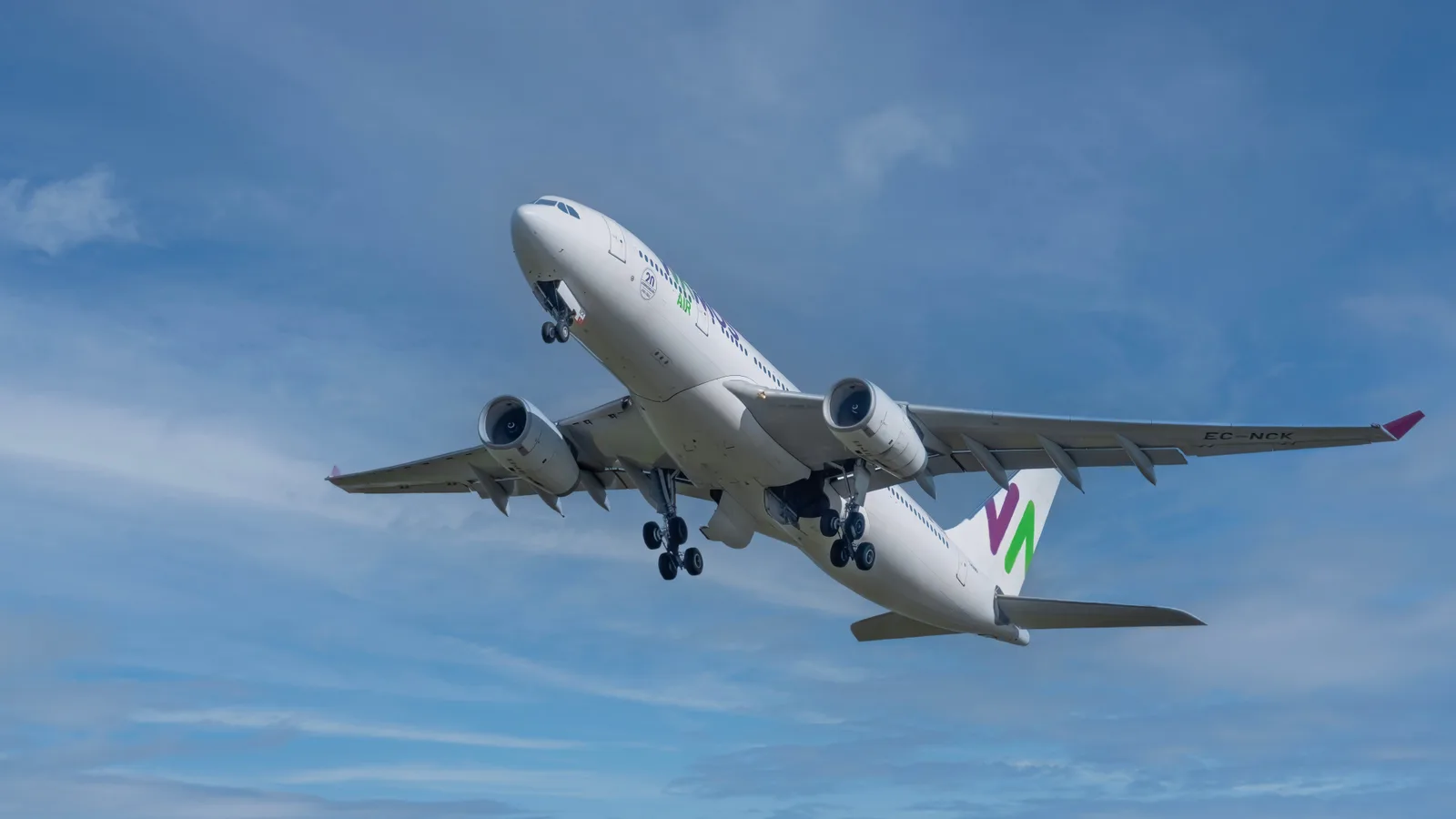Auckland International Airport (AKL)