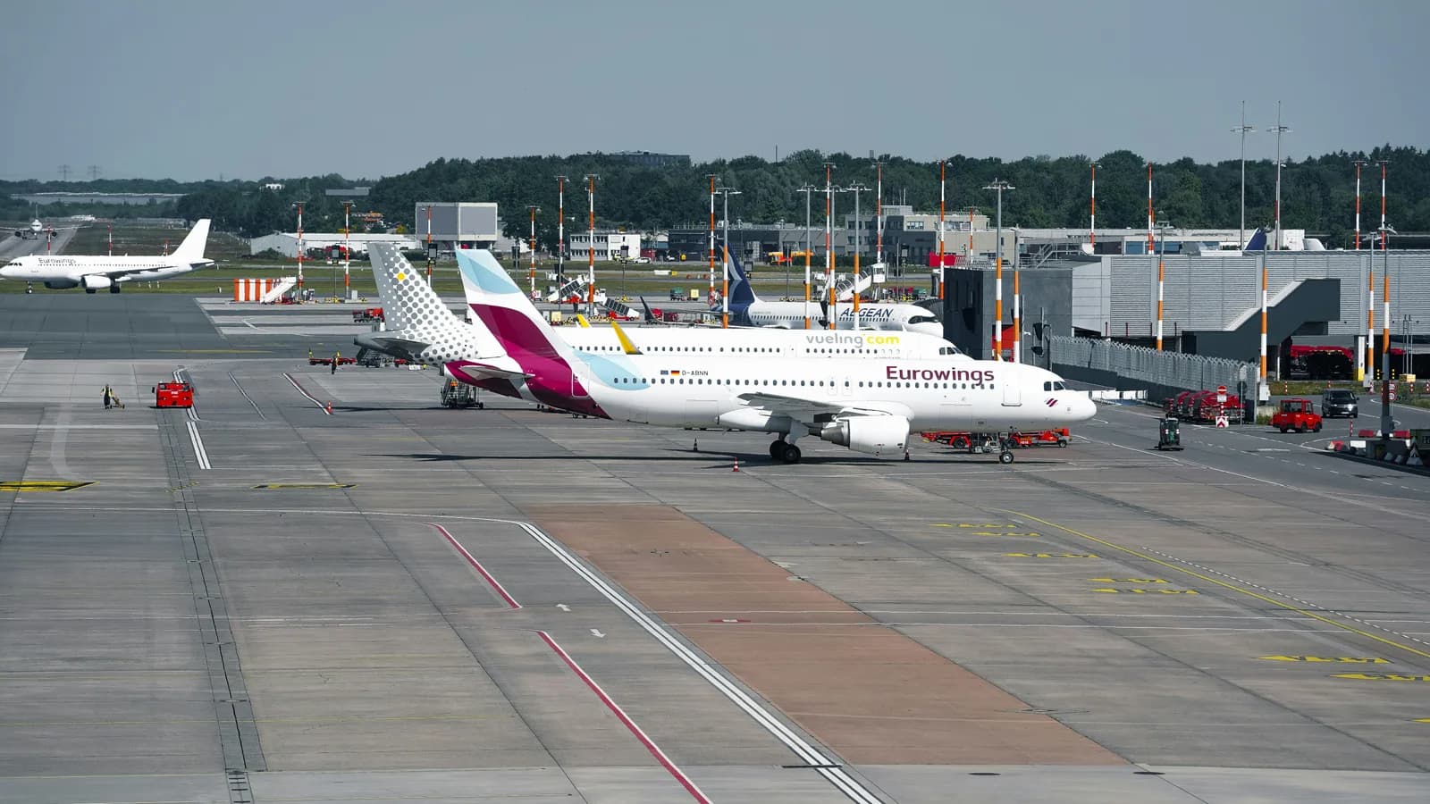 Teesside International Airport (MME)